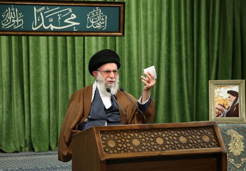 «فضای مجازی، تهدید یا فرصت؟» / ۸ توصیه مهم مقام معظم رهبری درباره فضای مجازی در سال ۹۹