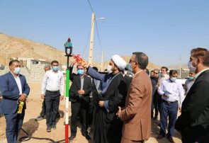 مشعل گاز در روستای چم شیر سیروان به مناسبت هفته دولت روشن شد