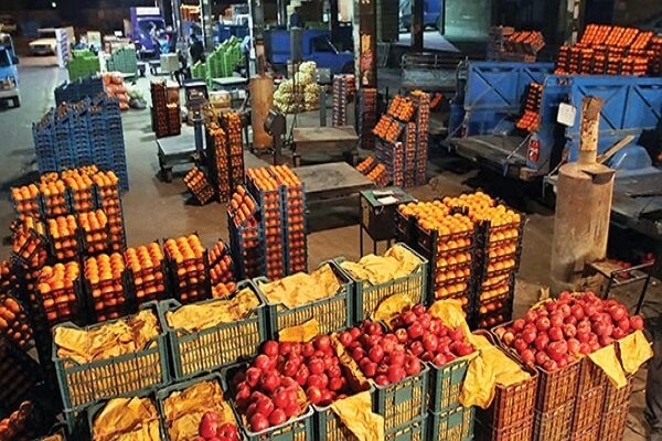 ￼۱۷۰ تن میوه دولتی در بازار ایلام توزیع شد