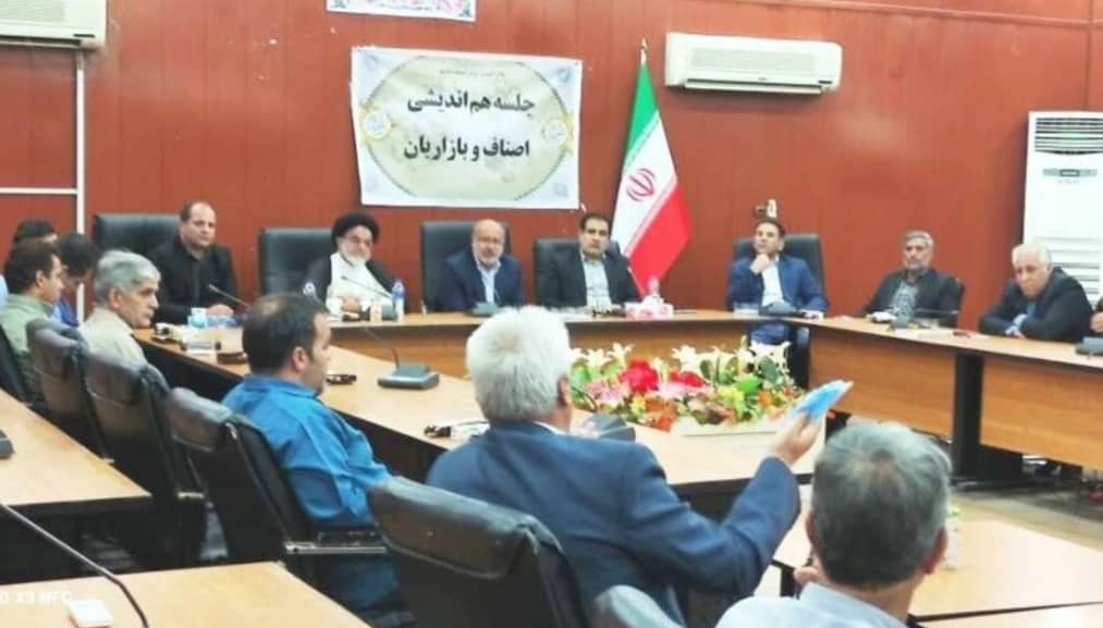 بازار دهلران شب‌ها فعال می‌شود