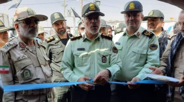ساخت بیمارستان ۴۰تختخوابی صحرایی در پایانه مهران یکی از برکت های اربعین امسال است /زائران نگران وضعیت درمانی خود نباشند