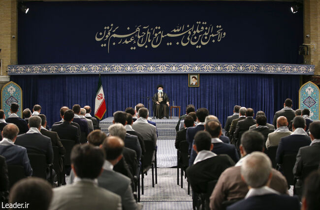 پایبندی ورزشکاران به مسائل دینی و فعالیت جهادی تأثیر معنوی و اجتماعی زیادی دارد
