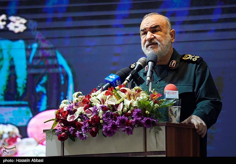 دشمنان امروز ما همان دشمنان زمان دفاع مقدساند/ هنوز هم دنبال حذف نام ایران هستند