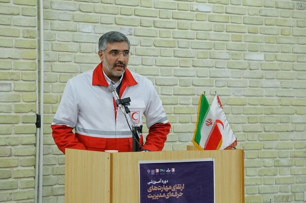 افراد علاقمند می توانند با نصب نرم افزار و ثبت نام، عضو جمعیت هلال احمر شوند