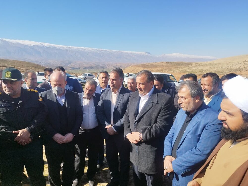 فاز نخست زمین چمن طبیعی لومار هفته دولت سال آینده به بهره برداری می رسد