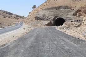 ساخت ۲ تونل در محور ایلام- مهران به زودی به پایان می رسد