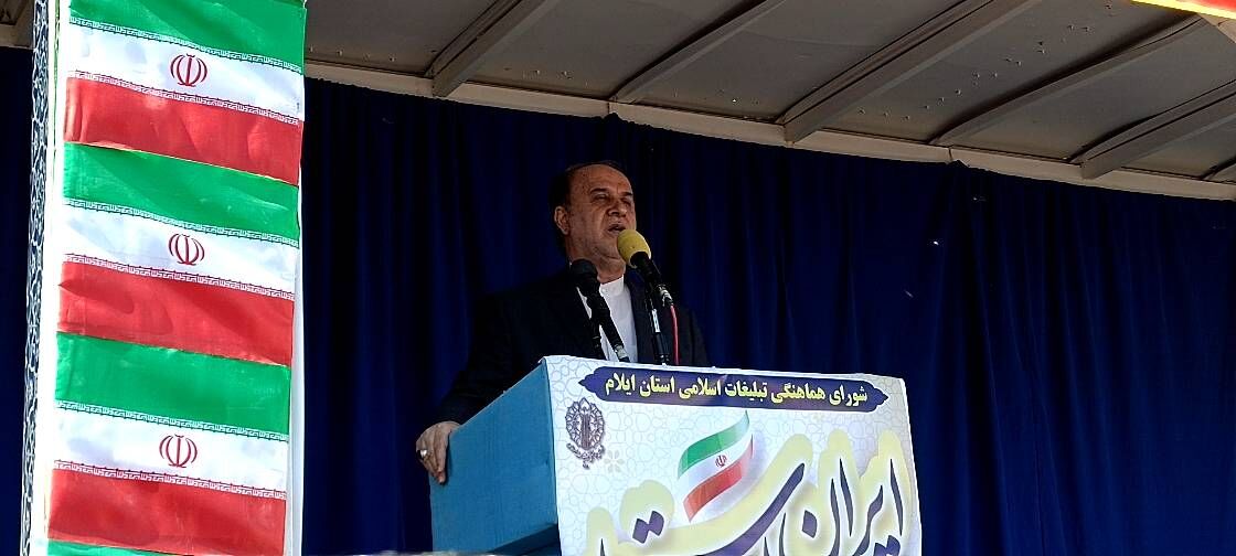 مردم ایران برگ برنده اصلی انقلاب هستند