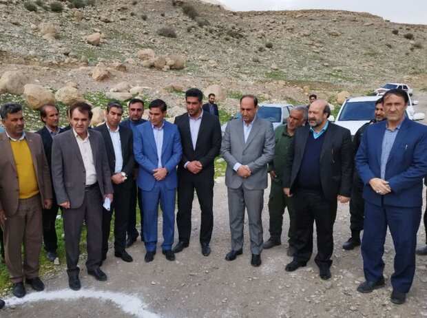 سه طرح آبرسانی راه روستایی و درمانی در بخش ماژین دره شهر کلنگ زنی شد