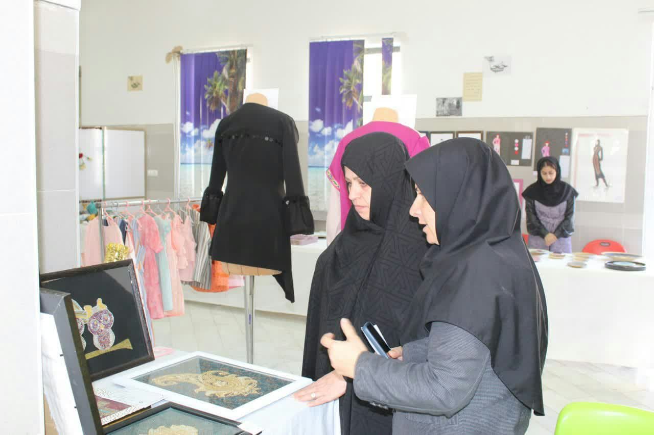 مهارت دختران ایلامی در زمینه های مختلف زبانزد عام و خاص است