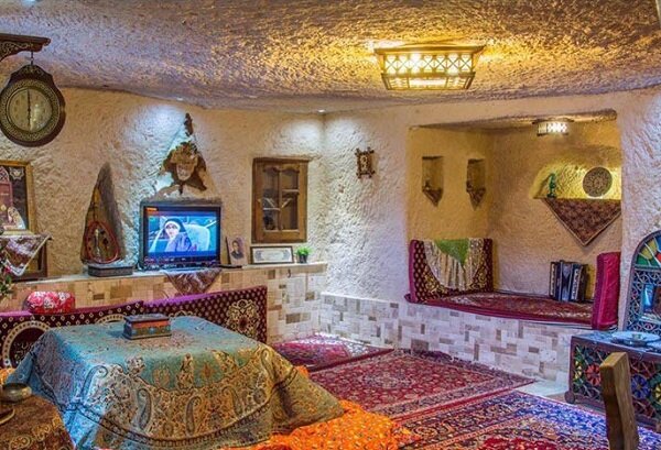 اقامت در خانه‌های بوم گردی استان با نرخ مصوب از سوی اداره کل تعیین شده است