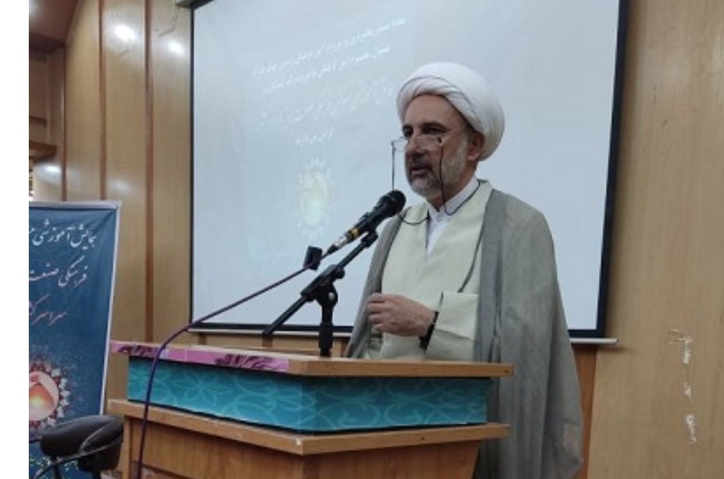 لزوم توجه مسئولان صنعت برق به امور فرهنگی و دینی