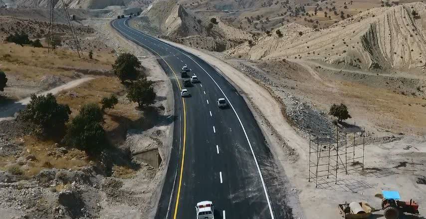 ترافیک روان محور ایلام- مهران با وجود افزایش تردد زائرین اربعین