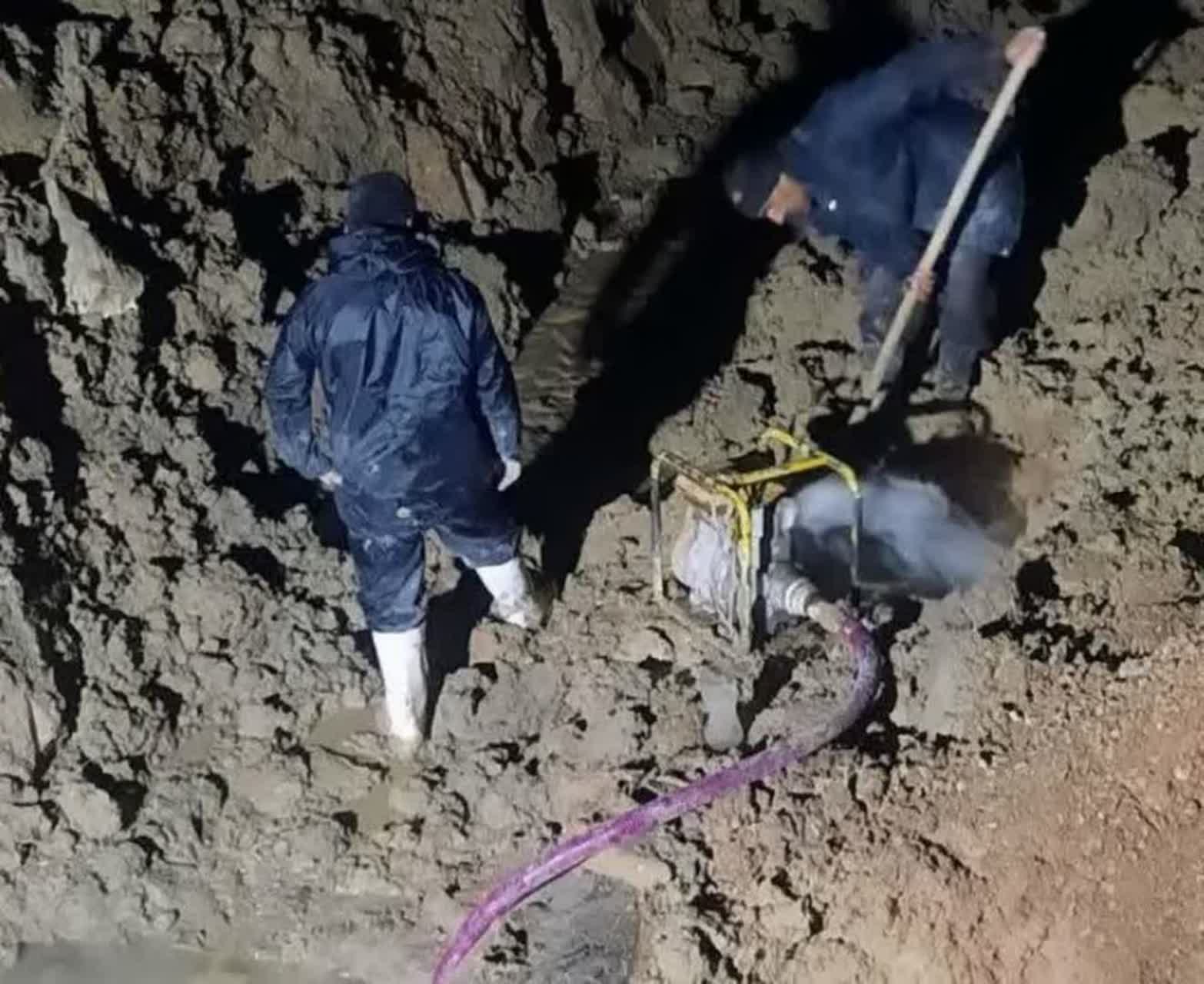 شکستگی خط انتقال ۵۰۰ میلیمتری چشمه گل گل شهر ایلام رفع شد