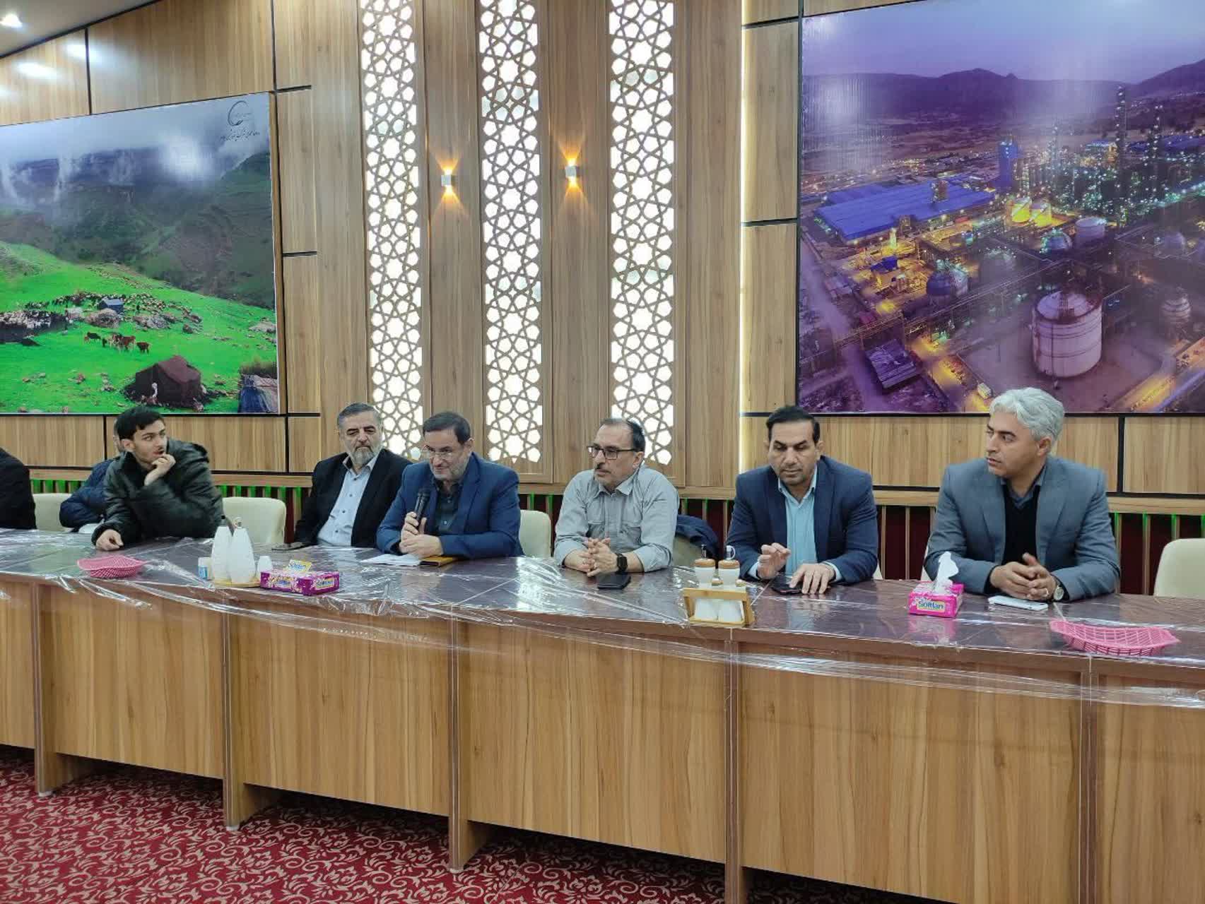 ویزیت رایگان ۳۰۰ نفر از شهروند استان توسط اساتید طب سنتی