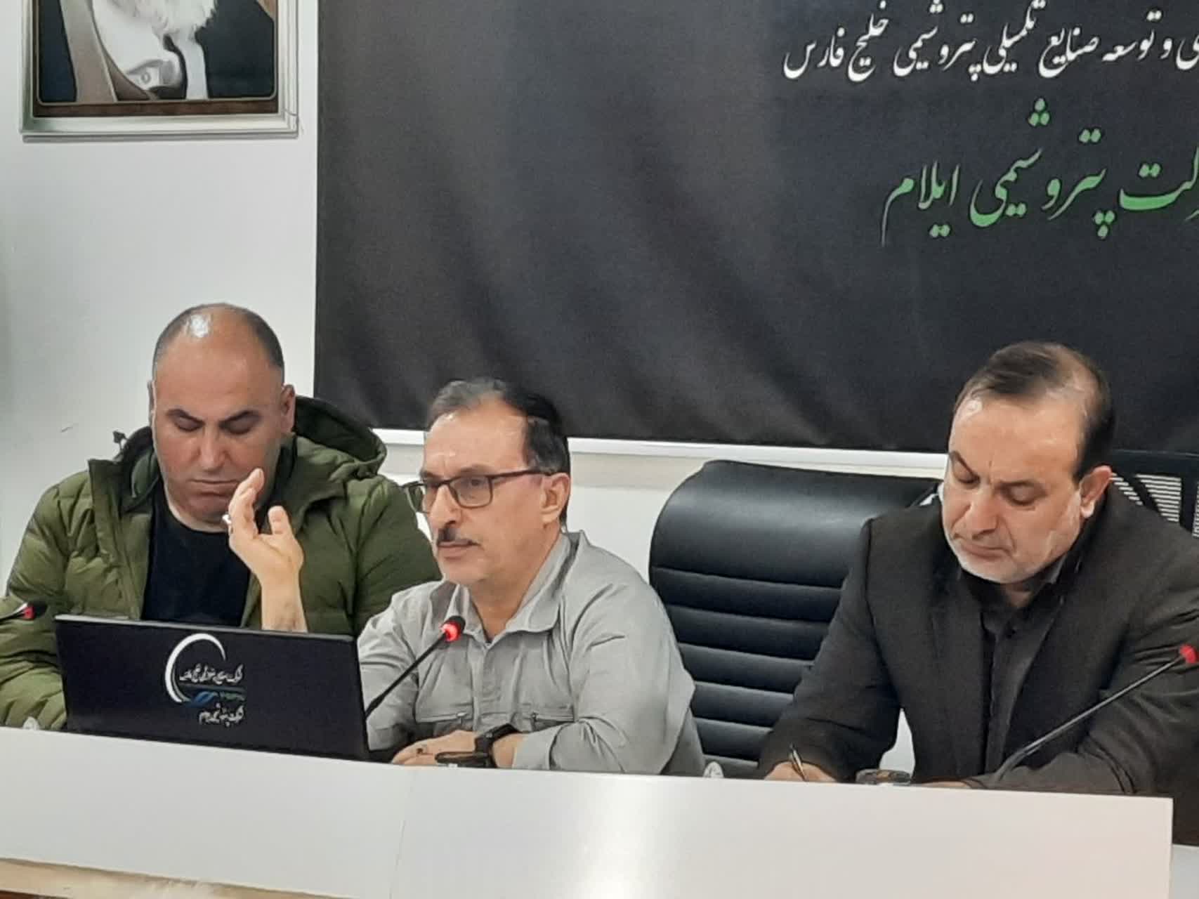 اولویت کار در مجتمع پتروشیمی ایلام تولید است/ کاری که اینجا می شود کمتر از جهاد نیست