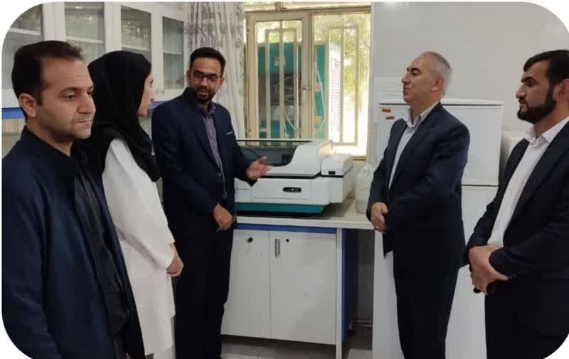 ‍ راه اندازی دستگاه اتوآنالایزر بیوشیمی در آزمایشگاه مرکزی شهرستان هلیلان