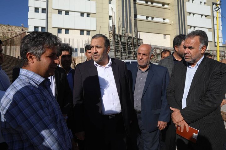بیمارستان ملکشاهی باید طبق زمانبندی به بهره‌برداری برسد