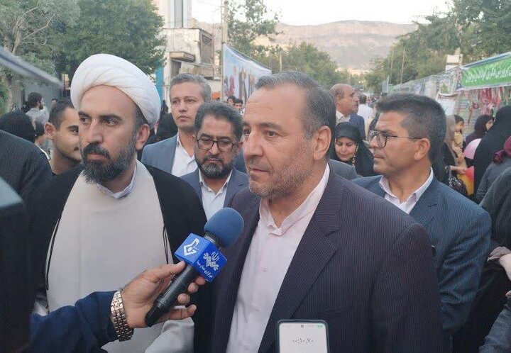 برپایی جشن خیابانی غدیر در ایلام قابل تقدیر است