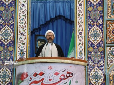تنها راه مقابله با استکبار جهانی، مقاومت و پایداری است