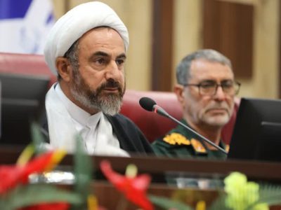 انتصابات باید بر اساس شایسته سالاری باشد