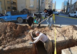 اصلاح بیش از ۱۰۰ متر خط انتقال برای تقویت آب منطقه رزمندگان ایلام
