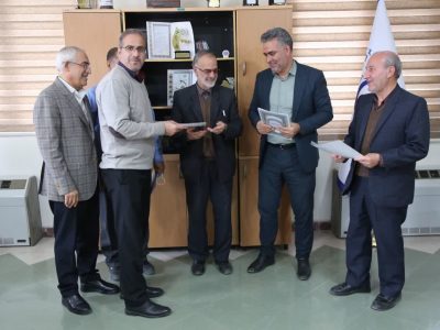 تقدیر از شرکت آب و فاضلاب استان ایلام به عنوان دستگاه اجرایی برتر در اقامه نماز