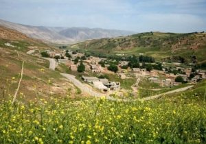عملیات فاز دوم سنگ‌فرش راه دسترسی شهر تاریخی سرابکلان ایلام انجام می شود