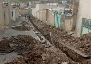 اجرای سه هزار متر خط انتقال و توسعه شبکه توزیع آب در شهرستان چوار
