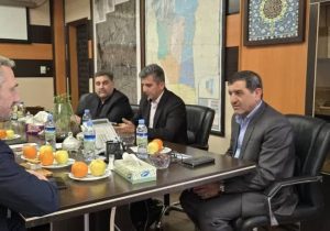 دیدارهای فرماندار با مسئولان کشور برای عمران و آبادانی مهران/سازمان شهرداری ها و دهیاریها قیر مورد نیاز شهر مهران را تأمین می کند