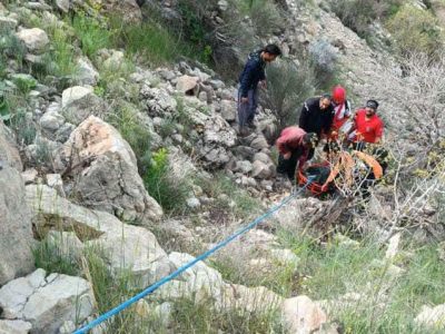 نجات ۸ فرد گرفتار در ارتفاعات کوه چرمین چرداول
