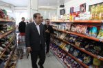 استاندار ایلام از فروشگاه‌ها و نانوایی‌های شهر مهران بازدید کرد