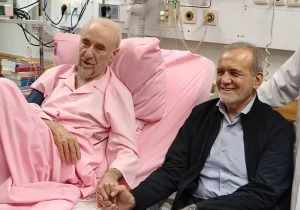 عیادت رئیس جمهور و مقامات کشوری از حجت الاسلام والمسلمین سید محمد خاتمی، رئیس جمهوری اسبق ایران