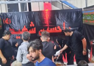خدمت عاشقانه به زائرین حضرت ابا عبدالله الحسین در موکب عشاق الحسین + فیلم