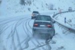 تردد در جاده‌های کوهستانی ایلام با زنجیر چرخ امکان‌پذیر است