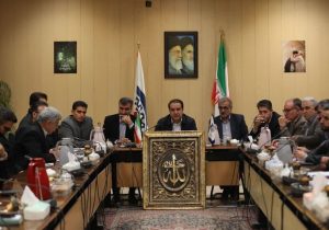 کرمی: بازاریان بازوی توانمند اقتصادی دولت هستند