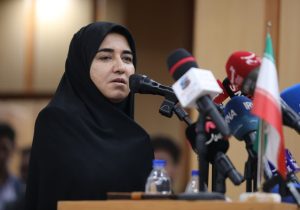 اصلاح نظام پرداخت و ساماندهی کارکنان شرکتی، ابرپروژههای ملی است/ راهآهن ایلام نیازمند عزم جدی دولت